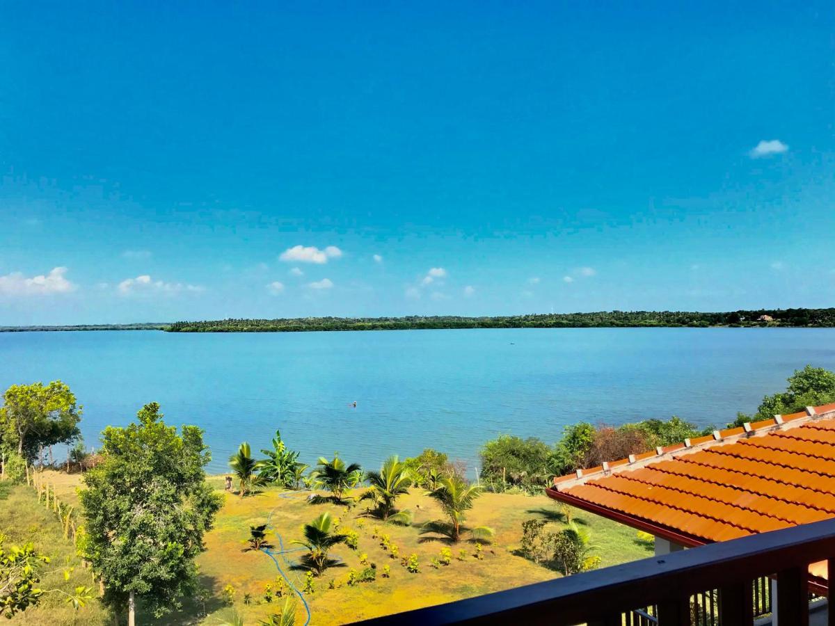 Ashansa Lagoon Resort Tangalle Bagian luar foto