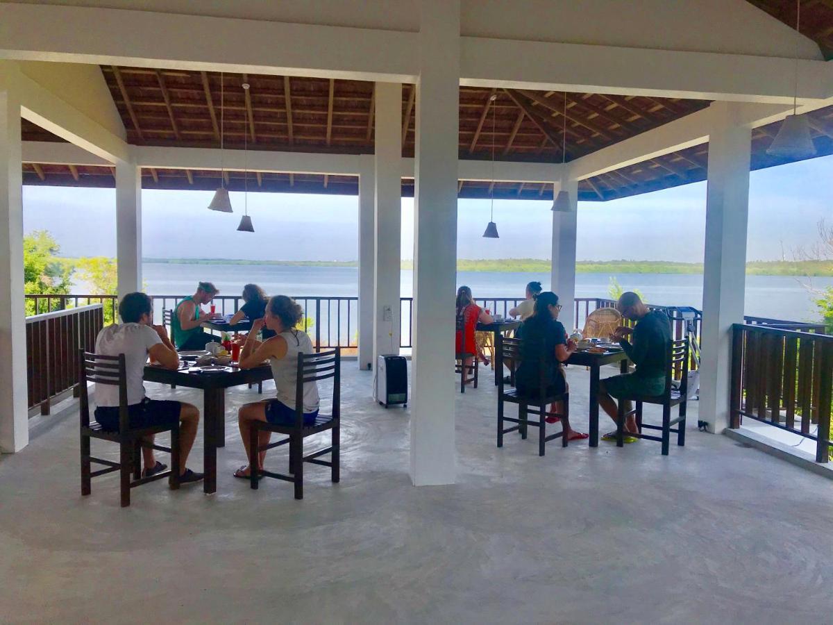 Ashansa Lagoon Resort Tangalle Bagian luar foto